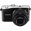 C�mera Digital Samsung NX100 14.6 Megapixels com Cart�o de Mem�ria de 2GB 